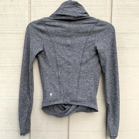 𝅺ivivva Wrap Front along Sleeve Cowl Neck - Heathered Gray